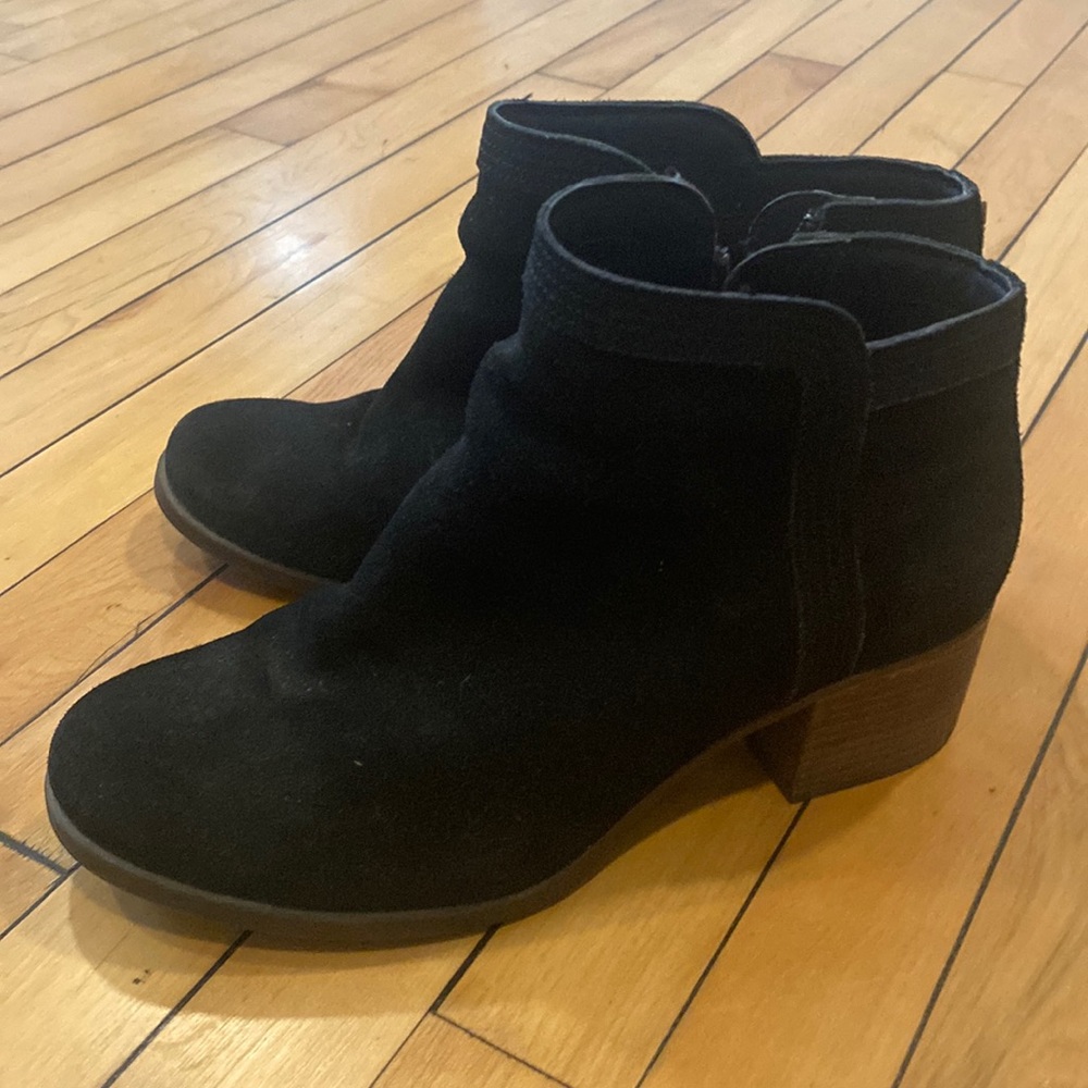 Kookaburra by Ugg booties